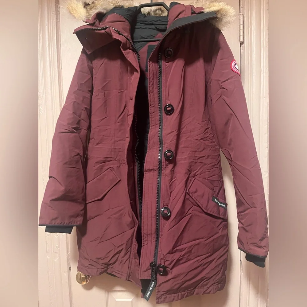 Canada Goose Rossclair Parka Elderberry Medium hood coyote fur down coat - Picture 6 of 14